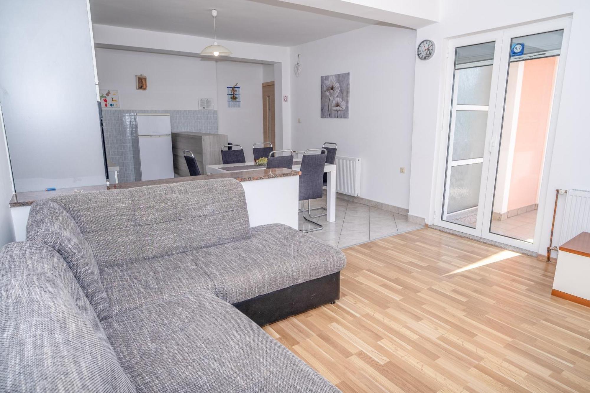 Apartment Bura Sibenik Bagian luar foto